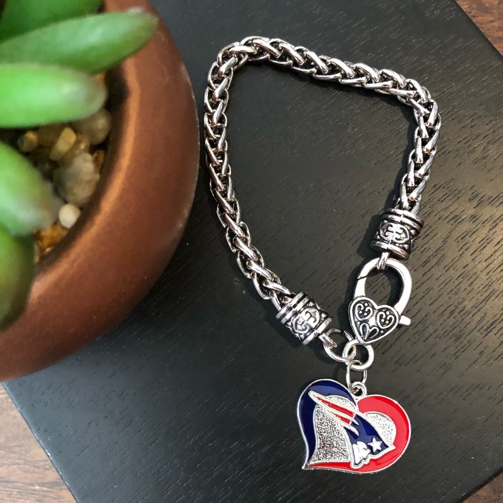 NE Sports Bracelet